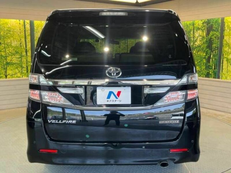 VELLFIRE-15