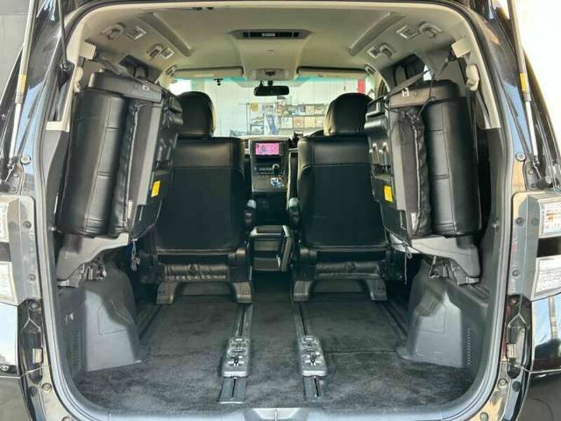 VELLFIRE-14