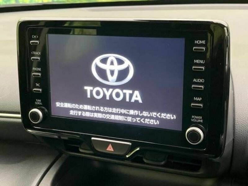 YARIS CROSS-3