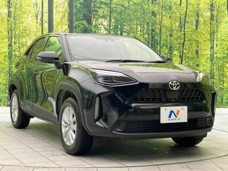 YARIS CROSS-16
