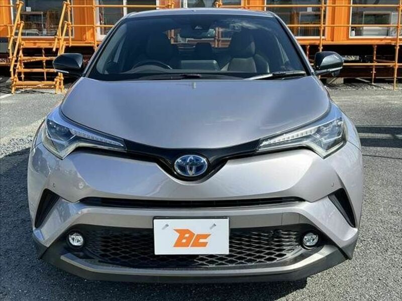 C-HR-8