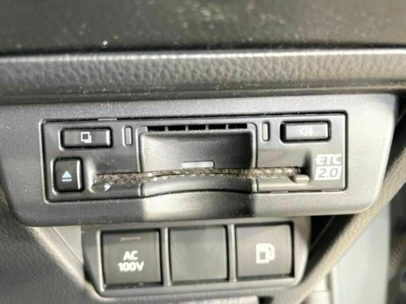 PRIUS-6