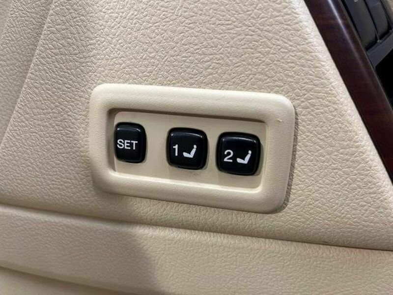LAND CRUISER PRADO-6
