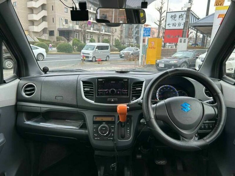 WAGON R-8