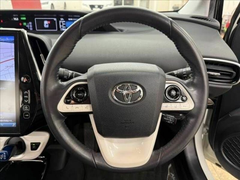 PRIUS PHV-8