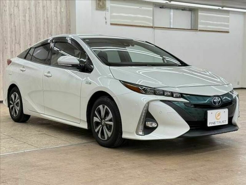 PRIUS PHV-13