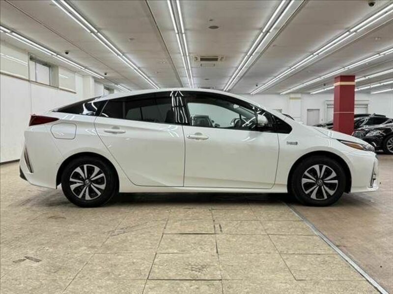 PRIUS PHV-14