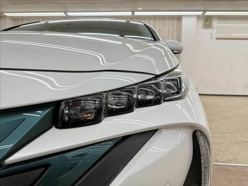 PRIUS PHV-19