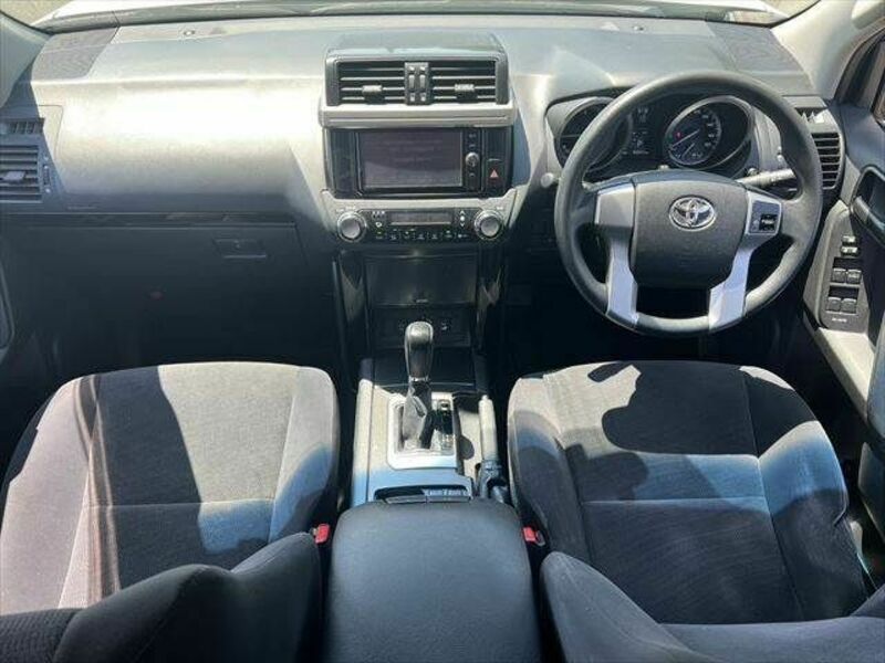LAND CRUISER PRADO-1