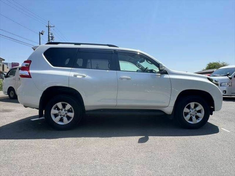 LAND CRUISER PRADO-14