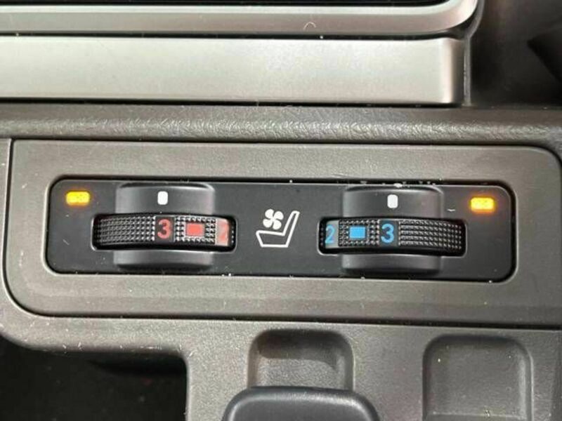 LAND CRUISER PRADO-6