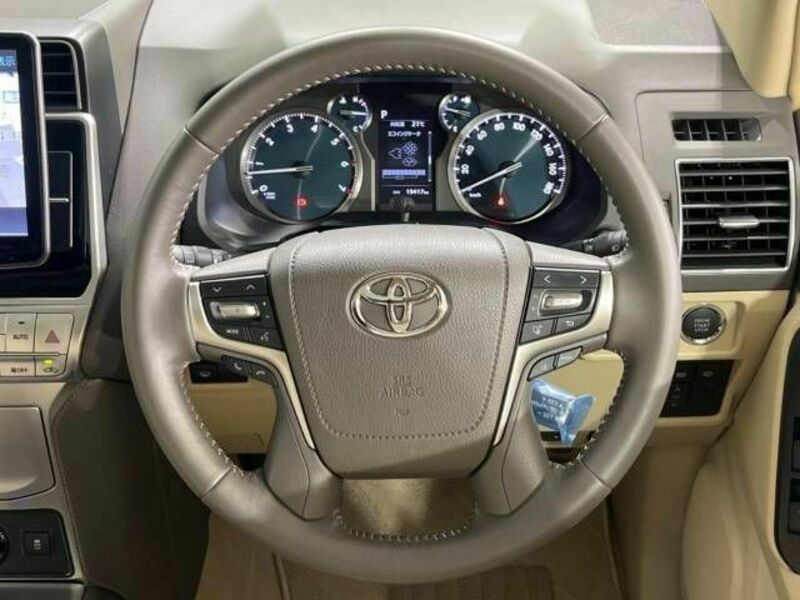 LAND CRUISER PRADO-11