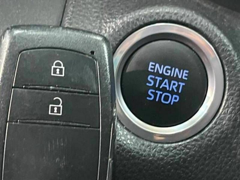 YARIS CROSS-6