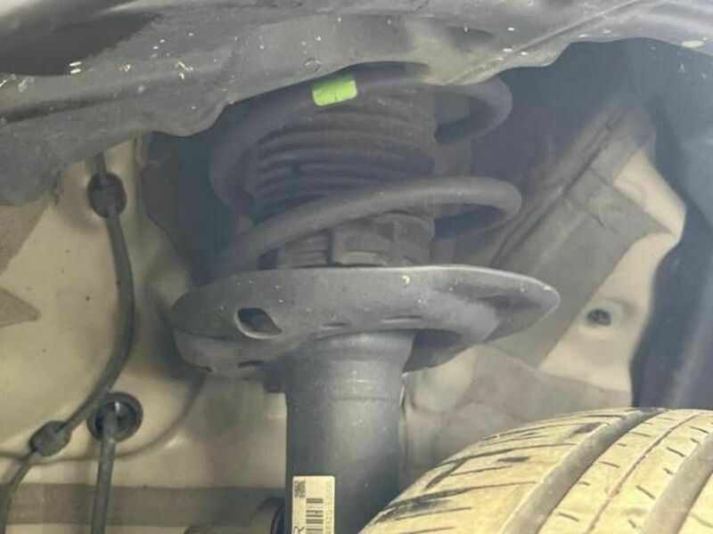 YARIS CROSS-19