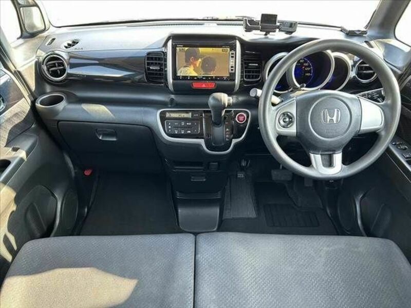 N BOX CUSTOM-1