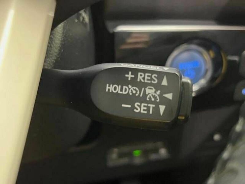 PRIUS-6