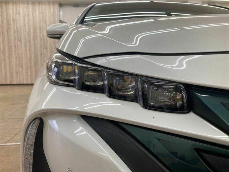 PRIUS PHV-22