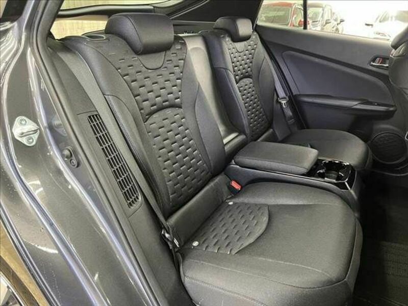 PRIUS PHV-5