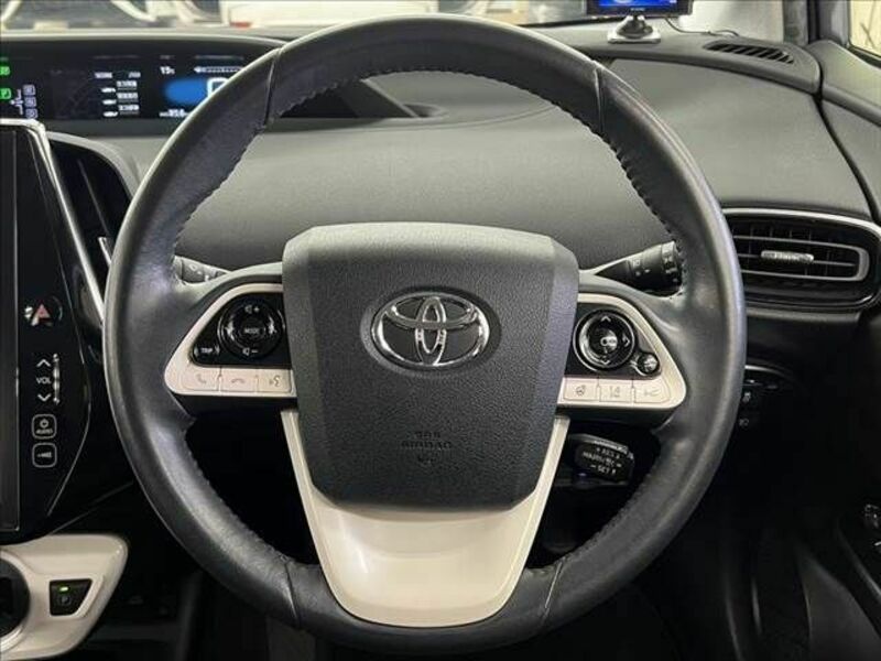 PRIUS PHV-7