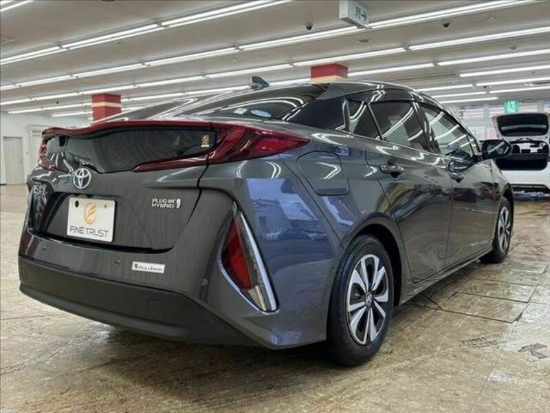 PRIUS PHV-15