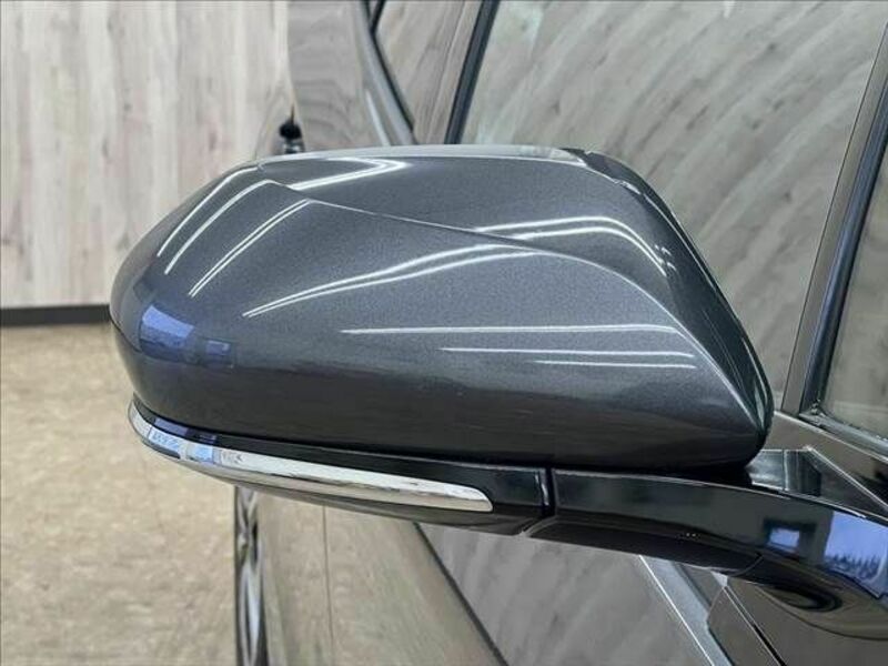 PRIUS PHV-23