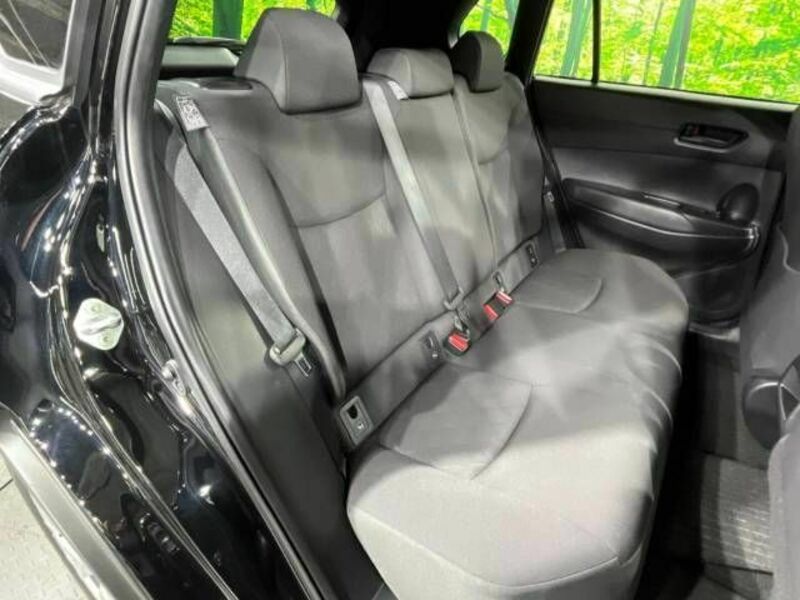 COROLLA CROSS-9