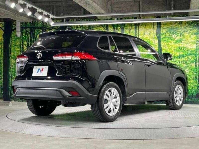 COROLLA CROSS-17
