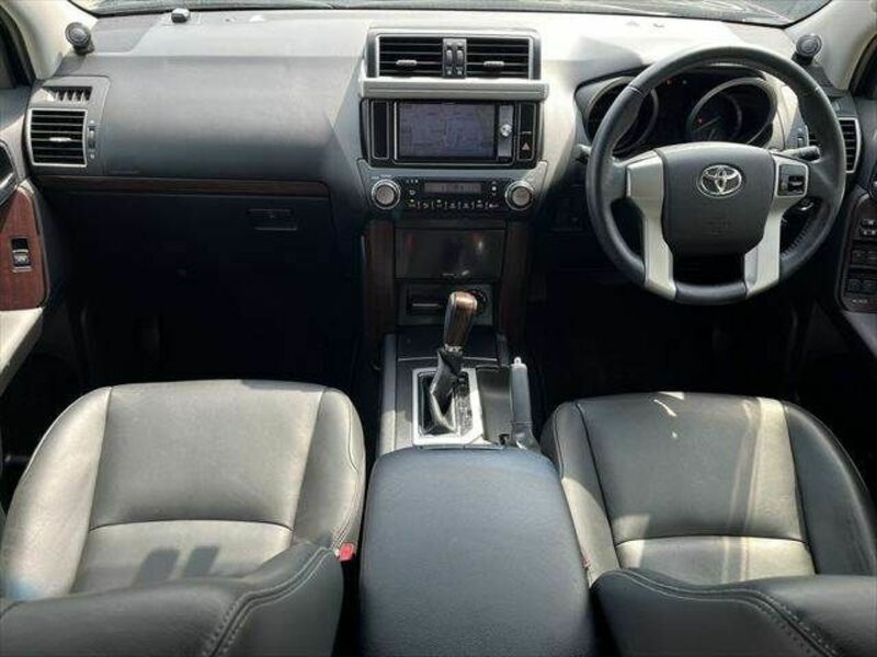 LAND CRUISER PRADO-1