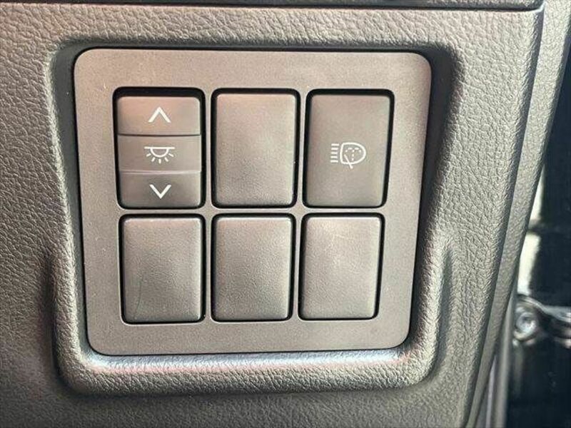 LAND CRUISER PRADO-6