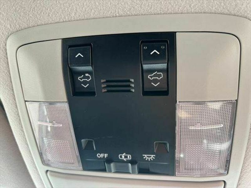 LAND CRUISER PRADO-7