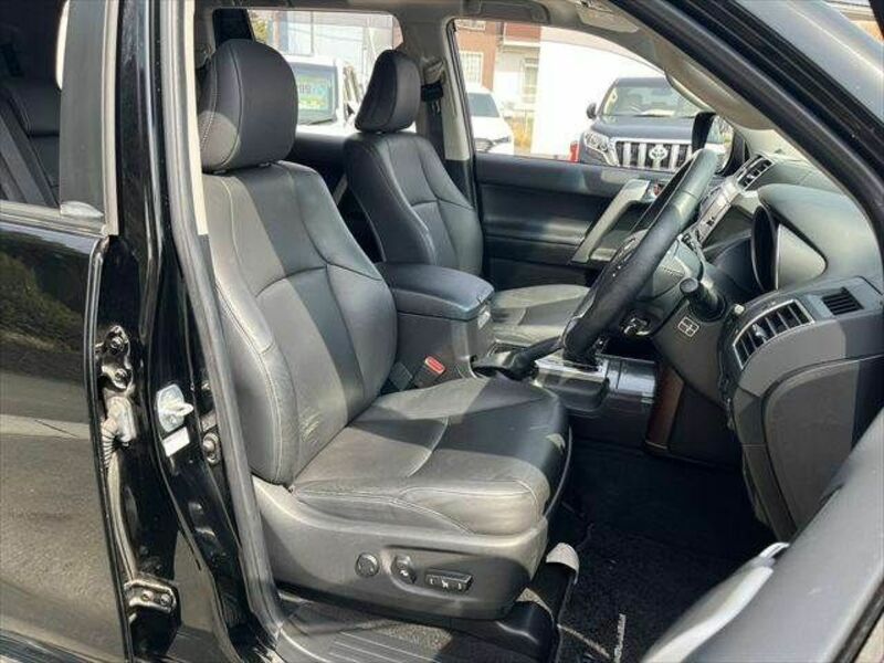LAND CRUISER PRADO-8