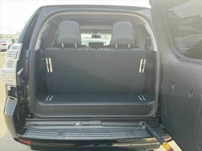 LAND CRUISER PRADO-11