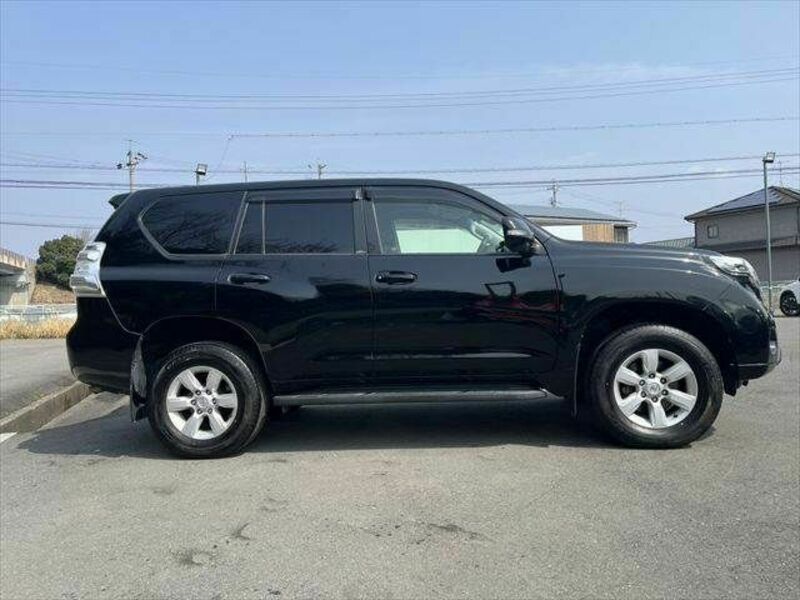 LAND CRUISER PRADO-18