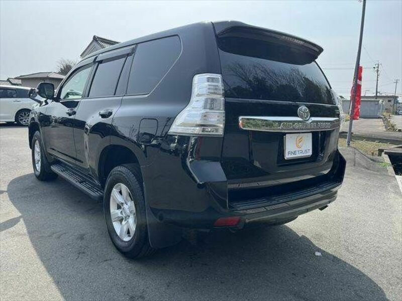 LAND CRUISER PRADO-21