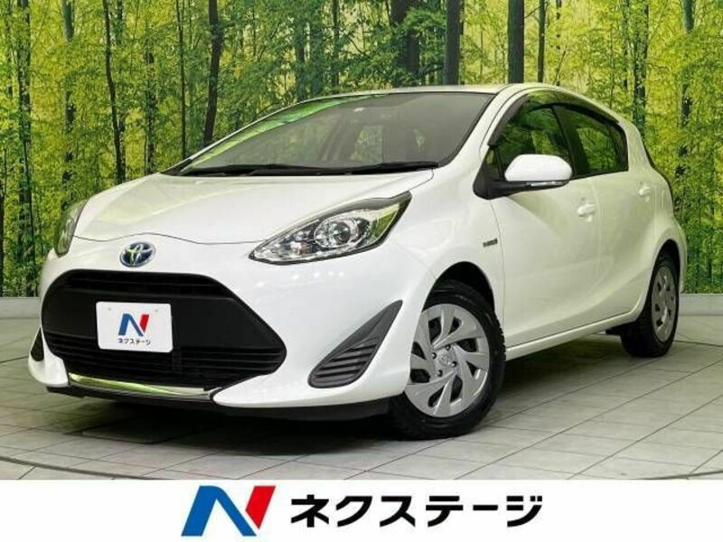 TOYOTA　AQUA