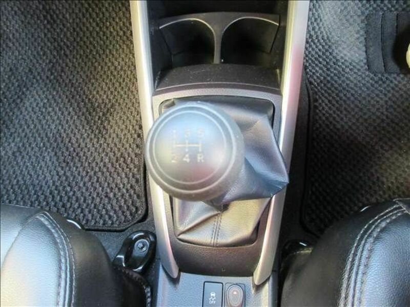 COROLLA FIELDER-23