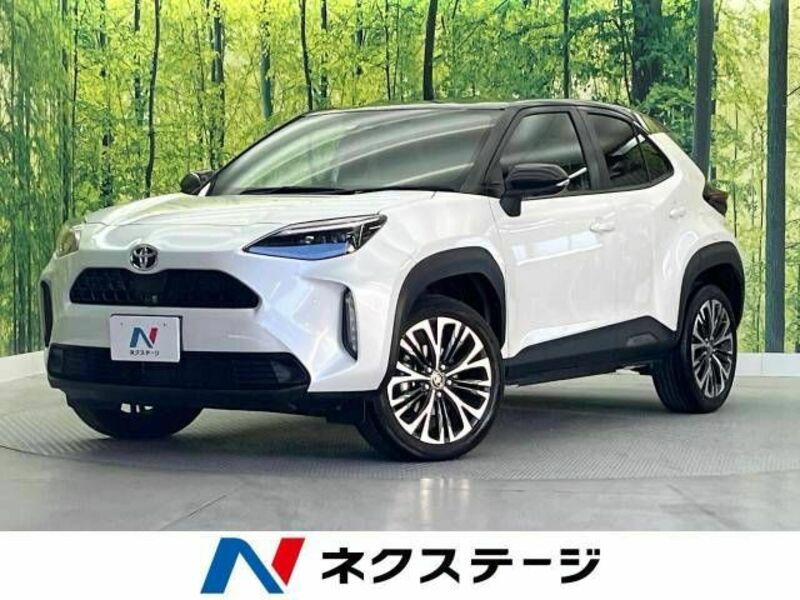 YARIS CROSS
