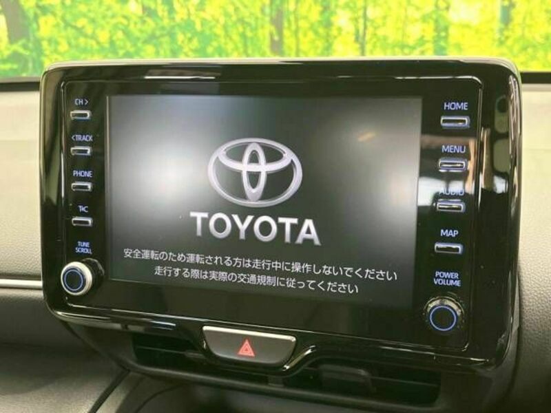 YARIS CROSS-3