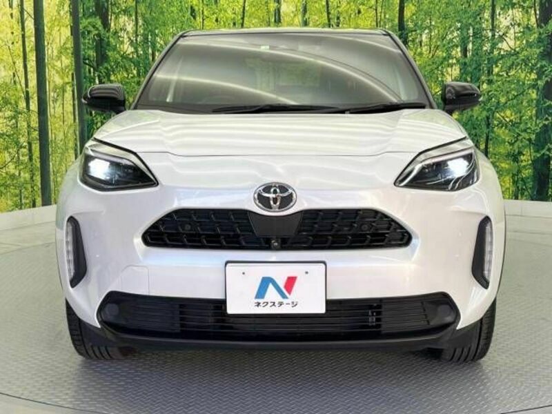 YARIS CROSS-14