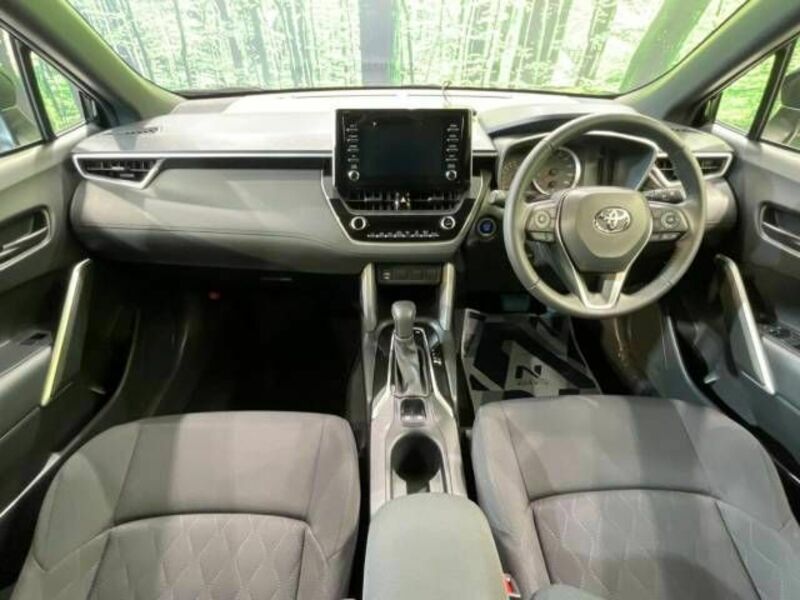 COROLLA CROSS-1
