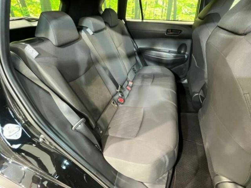 COROLLA CROSS-9