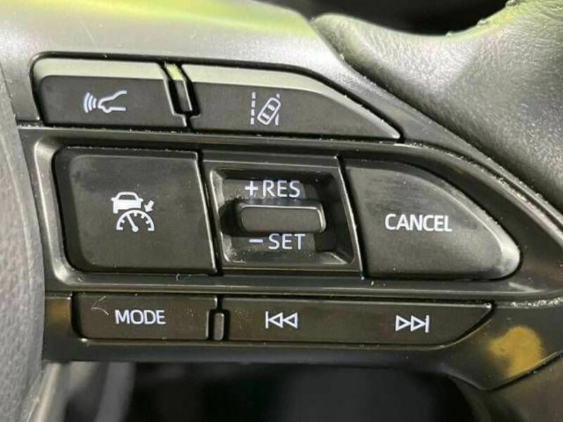 YARIS CROSS-5