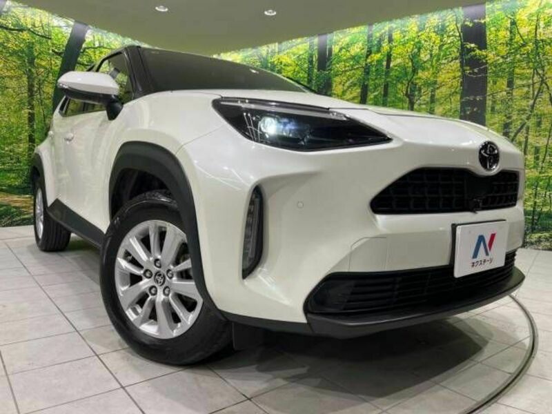 YARIS CROSS-12