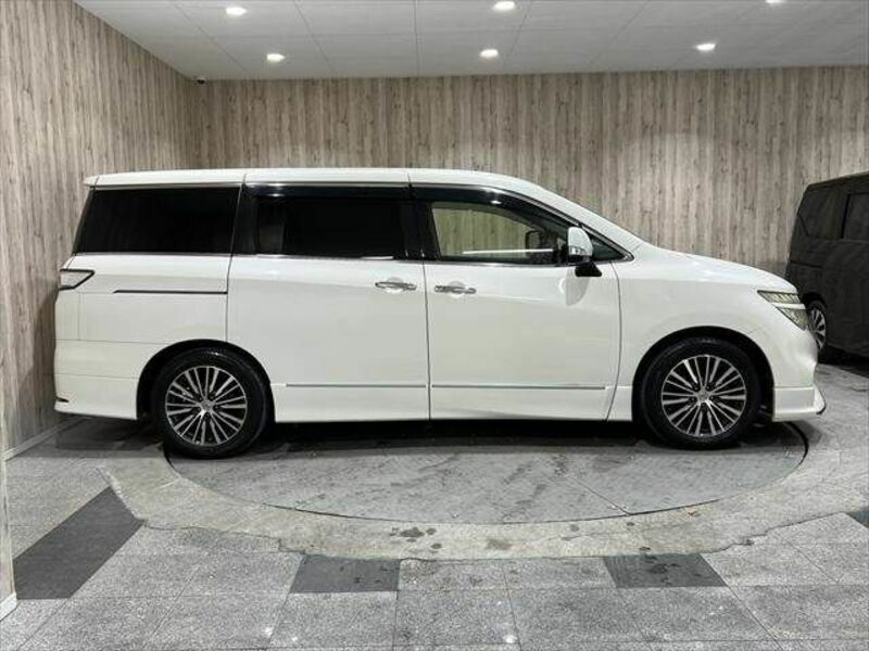 ELGRAND-16