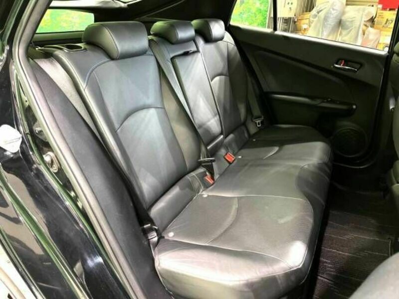 PRIUS-9