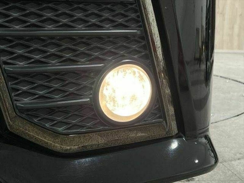 VELLFIRE-14