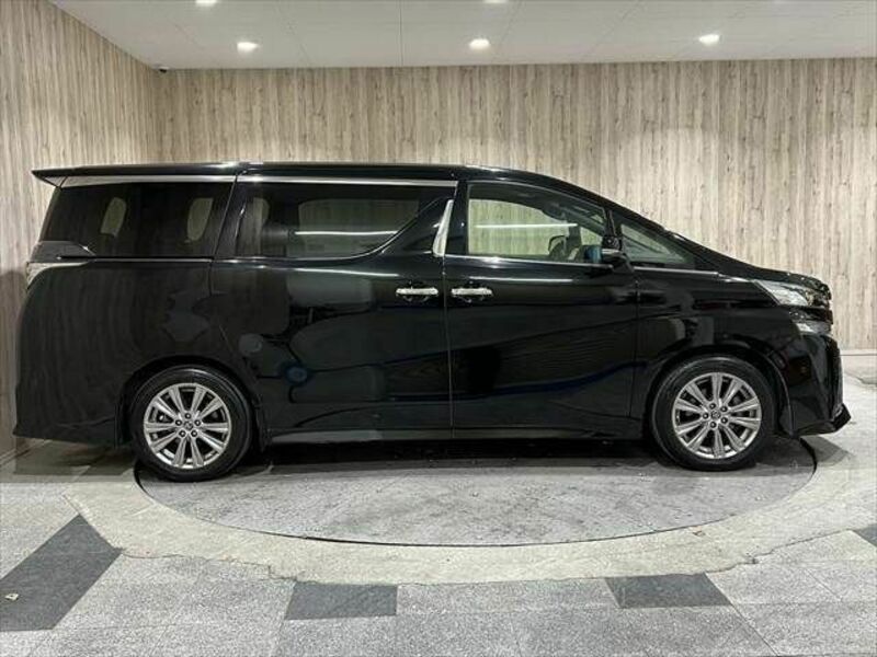 VELLFIRE-18