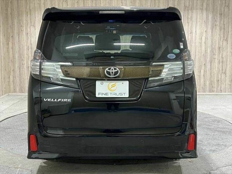 VELLFIRE-20