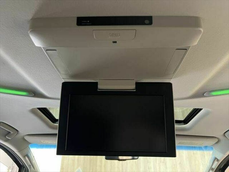 VELLFIRE-6