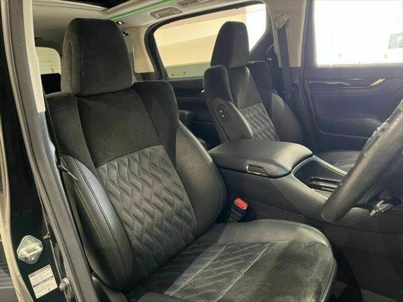 VELLFIRE-7